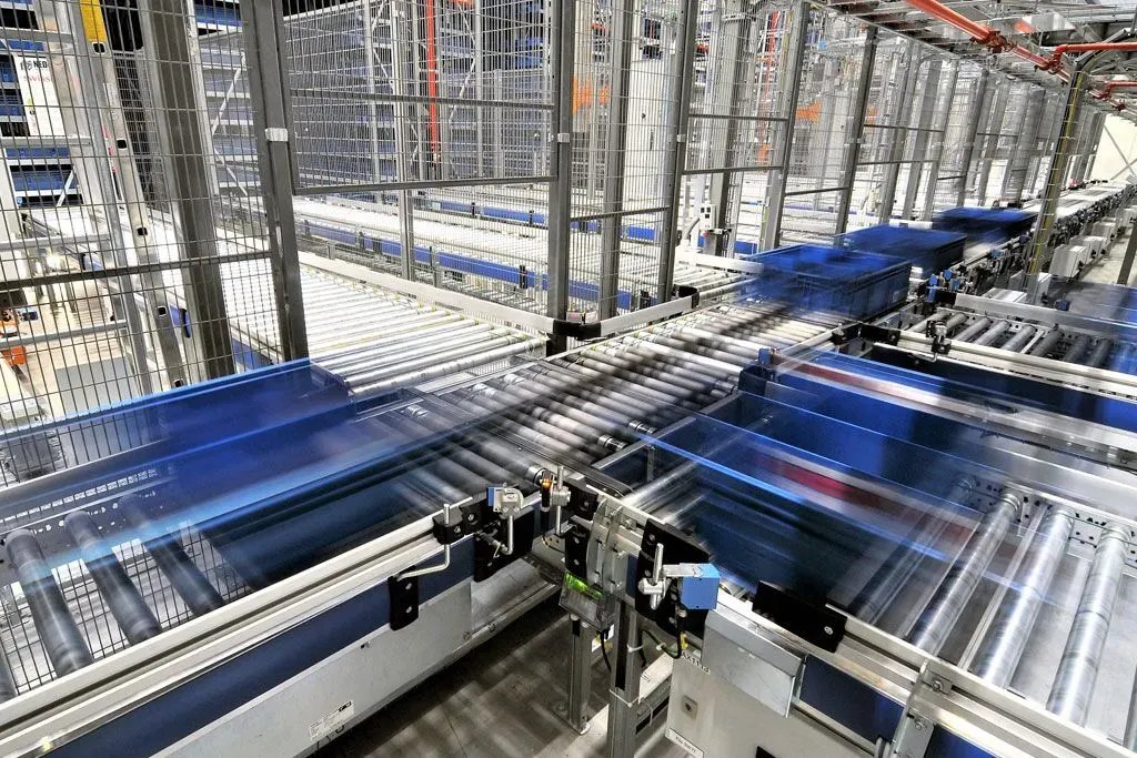 Stainless Steel Tote And Crate De-Stacker